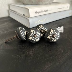 Set of 4 Cabinet Knob Pulls